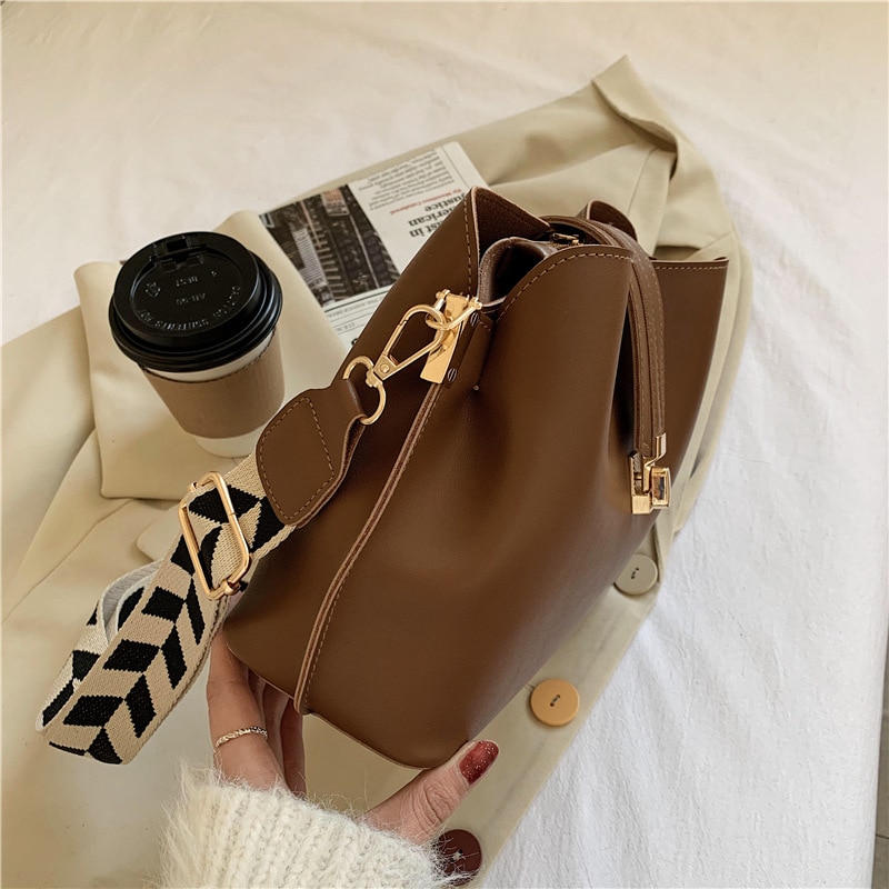 Tấn Yide Vintage Đơn Giản Nhỏ Da PU Túi Đeo Chéo Cho Nữ 2023 Nhà Thiết Kế Thời Trang Nữ Màu Đen Sang Trọng Túi Xách Đeo Vai - Ảnh 9