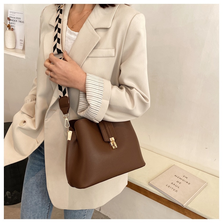 Tấn Yide Vintage Đơn Giản Nhỏ Da PU Túi Đeo Chéo Cho Nữ 2023 Nhà Thiết Kế Thời Trang Nữ Màu Đen Sang Trọng Túi Xách Đeo Vai - Ảnh 21